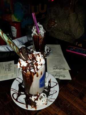 Hadley's Bar & Kitchen