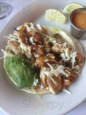 Ajuua Mexican Grill