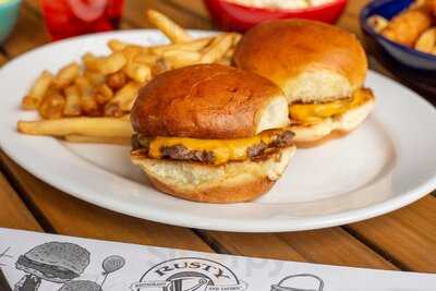 Rusty Bucket Restaurant And Tavern