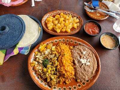 Azteca Mexican Grill