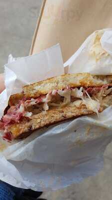 Court Street Grocers