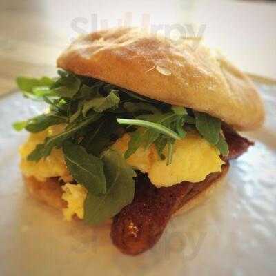 Court Street Grocers