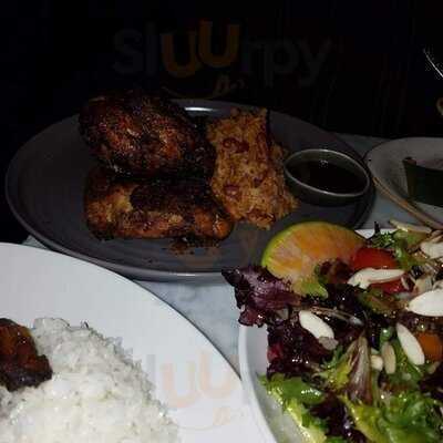 Pirata Caribbean Cuisine X Rum Bar