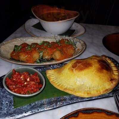 Pirata Caribbean Cuisine X Rum Bar