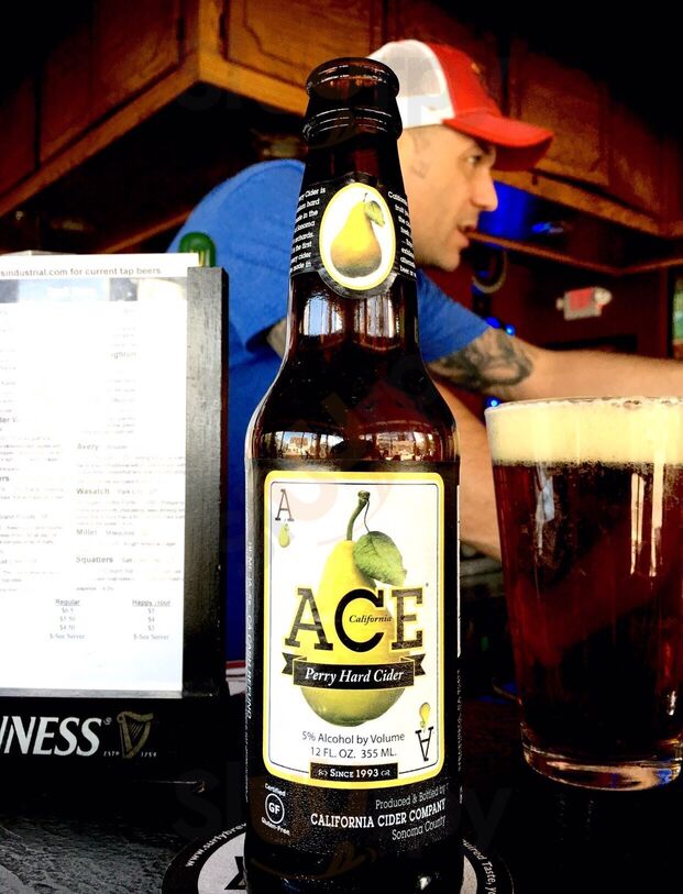 Mac's Industrial Sports Bar