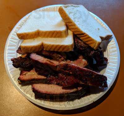 Leo's Bar-b-q Factory