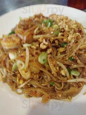 Phaya Thai Street Food