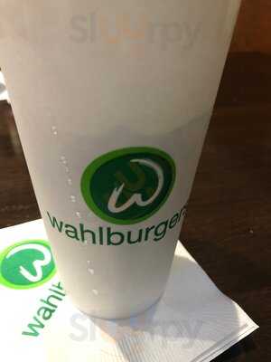 Wahlburgers