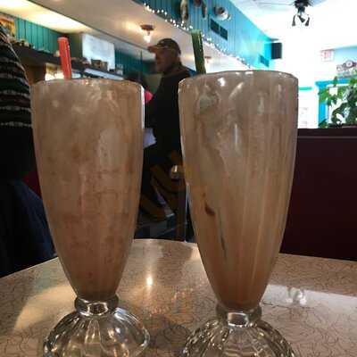 Lost In The 50's Diner