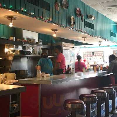 Lost In The 50's Diner