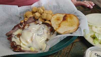 Nicole's On The River