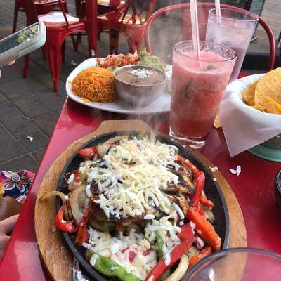 Que Onda Tacos + Tequila