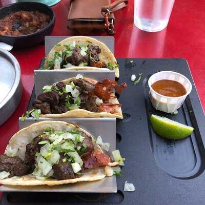 Que Onda Tacos + Tequila