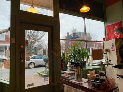 Captain Buzzy's Beanery