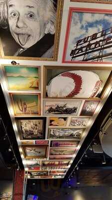 Red Robin Gourmet Burgers