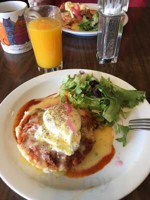 The Shop Breakfast & Lunch