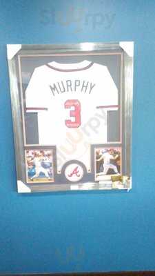 Murph's