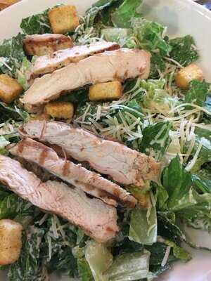 Willie's Grill & Icehouse