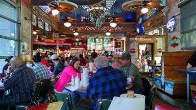 Willie's Grill & Icehouse