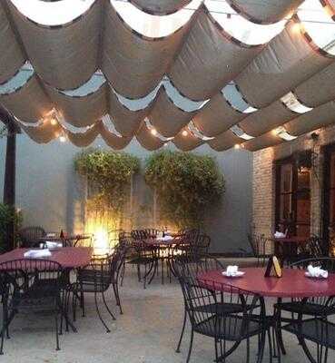 Gusto Italian Kitchen + Wine Bar