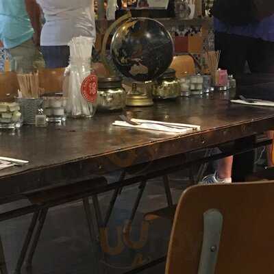 8 1/2 Caffe & Bottega