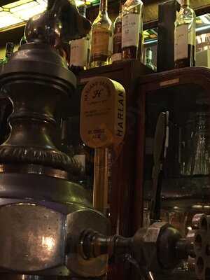 Dobson's Bar & Restaurant