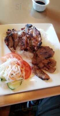 Be's Noodles & Banh Mi