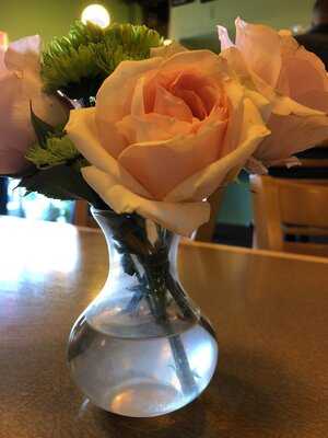 Be's Noodles & Banh Mi