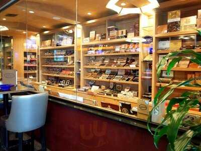 Prime Cigar & Whiskey Bar