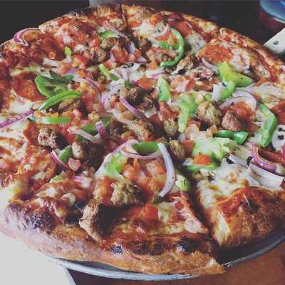 Oggi's Pizza & Brewing - Point Loma