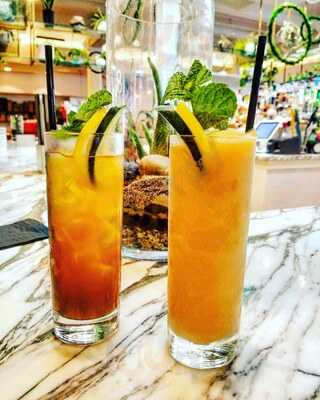 Auction House Market