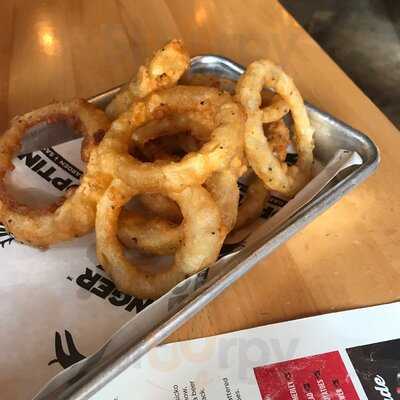 Hoptinger Bier Garden & Sausage House