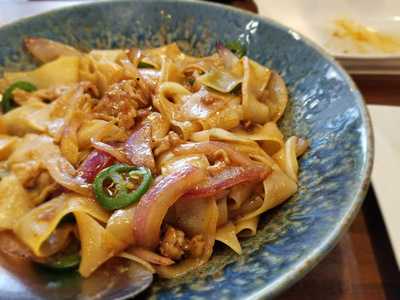 Uncle Joe's Hong Kong Bistro