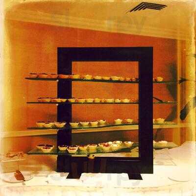 10 Thomas Restaurant