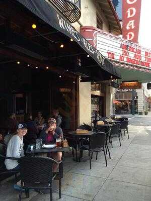 Bagdad Theatre And Pub