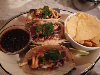 Quality Crab & Oyster Bah