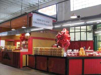 Miss Ds New Orleans Pralines And Popcorn