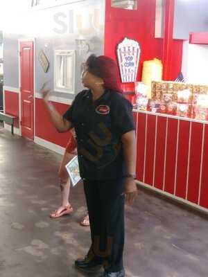 Miss Ds New Orleans Pralines And Popcorn