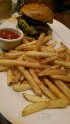 Stanford's Restaurant & Bar - Jantzen Beach