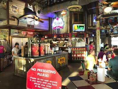 Willie's Grill & Icehouse