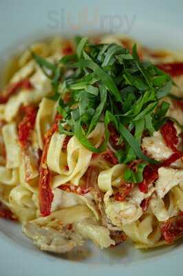 Osteria 832 Pasta & Pizza