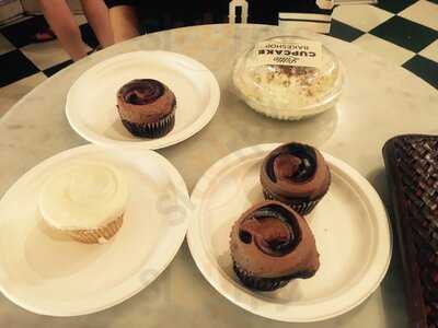 Little Cupcake Bakeshop