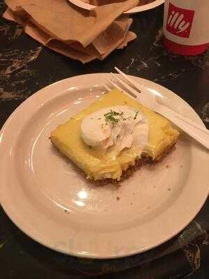 Little Cupcake Bakeshop