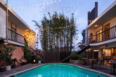 Charles + Dinorah At The Pearl