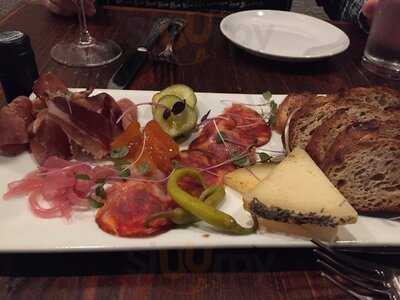 Alqueria Farmhouse Kitchen