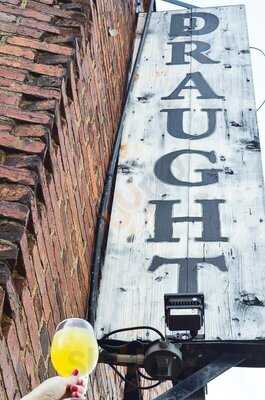 Draught Charlotte
