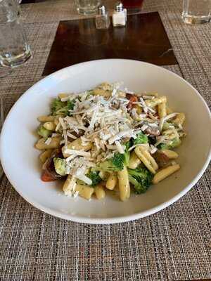 Mezzanotte Ristorante & Pizzeria