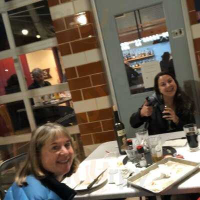 Oaks Crossing Restaurant & Bar