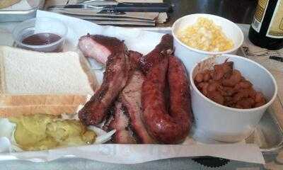 Oaks Crossing Restaurant & Bar