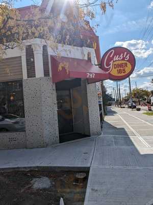 Gus's Diner 185